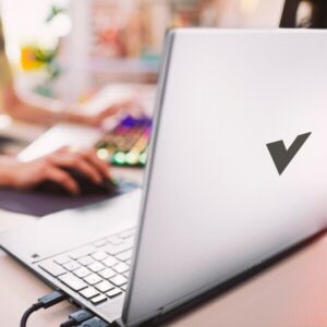 NOTEBOOK HP VICTUS 15-FB2028LA R5-8645Hs 8GB 512GB W2050 W11Home - Imagen 5